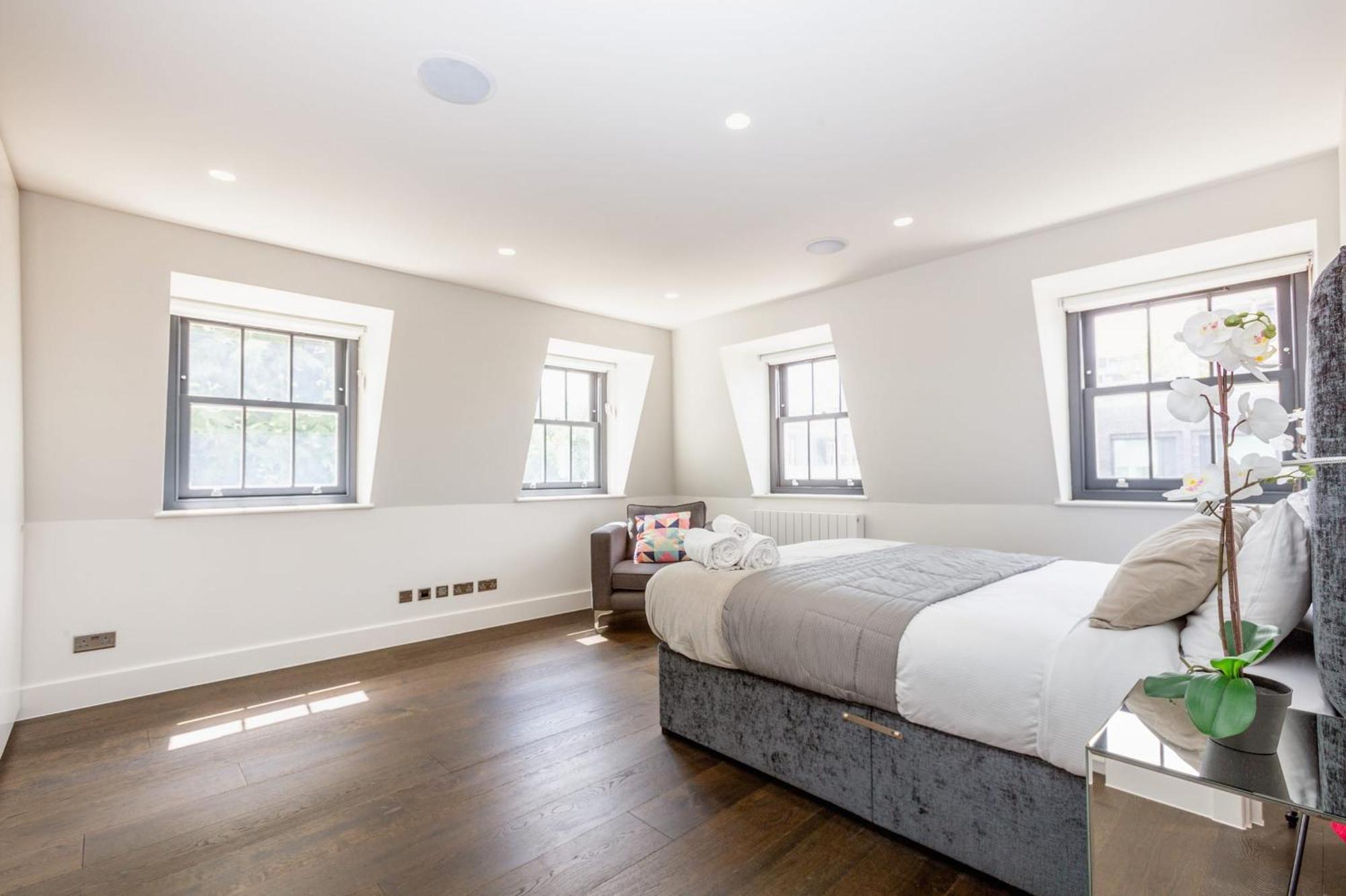 Penthouse With Private Terrace Soho - Cityapartmentstay Londra