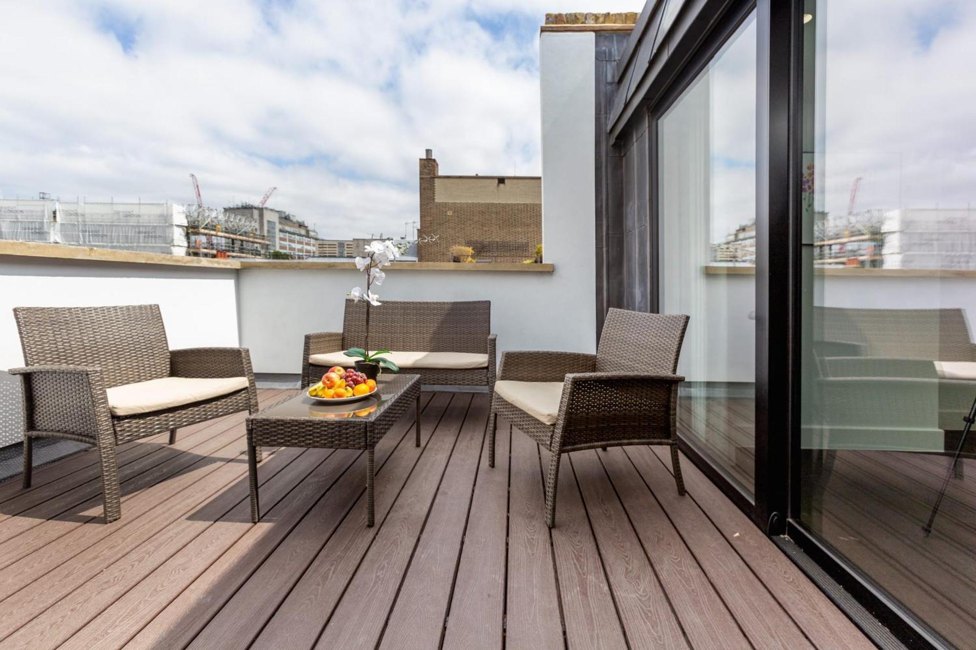 Appartamento Penthouse With Private Terrace Soho - Cityapartmentstay Londra